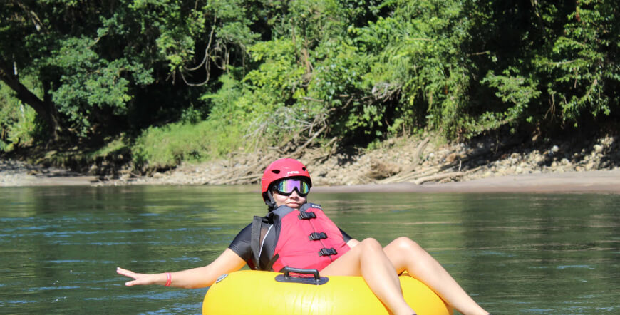TUBING IN THE SARAPIQUÍ RIVER CLASS 1-2