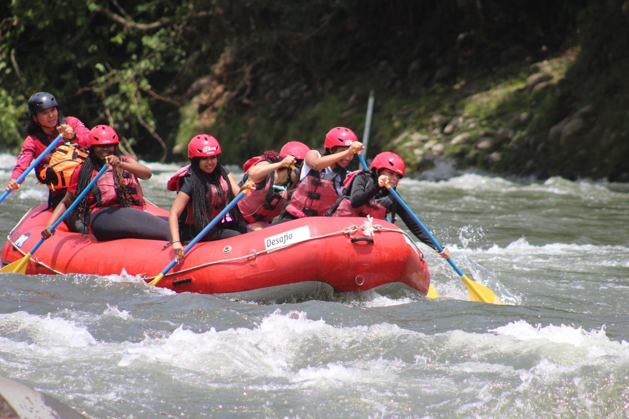 Sarapiquí Rafting Class 2 and 3 - Image 3