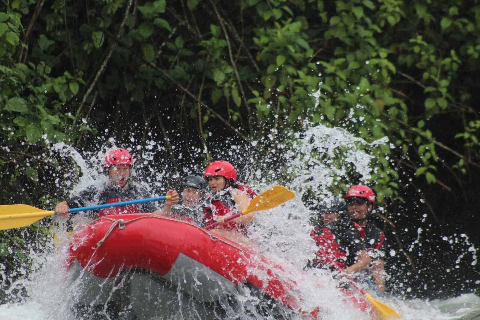 Sarapiqui River Rafting Class 3/4 - Image 5
